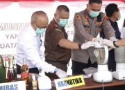 Kejaksaan Negeri Merauke Musnahkan 866 Barang Bukti Berbagai Kasus