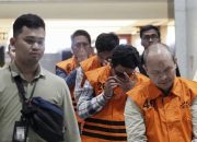 KPK Tahan 5 Tersangka Korupsi Kredit Fiktif di BPR Jepara Artha, Rugikan Negara Rp254 Miliar