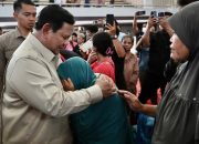 Presiden Prabowo Tinjau Tapanuli Tengah, Perintahkan Penanganan Cepat bagi Warga Terdampak Banjir