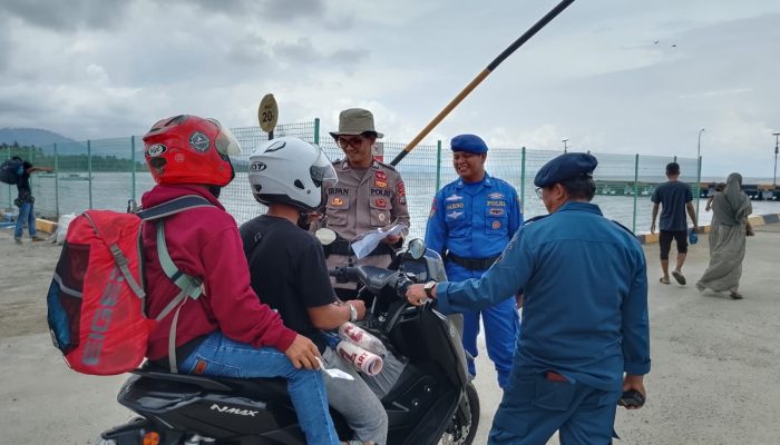 Polairud Polres Polman Perketat Pengamanan Arus Balik Lebaran di Pelabuhan Tanjung Silopo