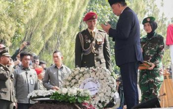 Menhan Sjafrie Sjamsoeddin Hadiri Pemakaman Militer Prajurit TNI Gugur di Misi Perdamaian Lebanon