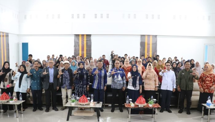 Bimtek Literasi Informasi Digelar, Sekda Sulbar Ingatkan Bahaya Hoaks