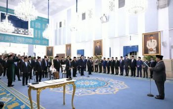 Presiden Prabowo Lantik 26 Anggota Wantimpres di Istana Negara