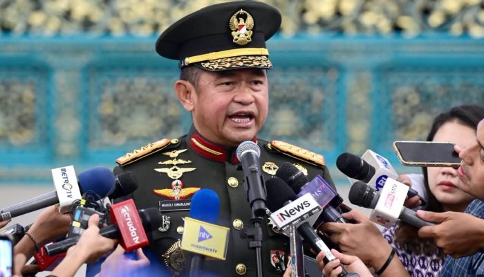 Presiden Prabowo Lantik Maruli Simanjuntak sebagai Wakil Panglima TNI dan Tandyo Budi Revita sebagai KSAD